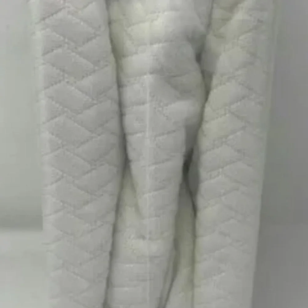 Twin XL Temperature Balancing Mattress Protector - Made by Design, White